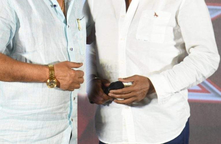 ಓಂಪ್ರಕಾಶ್ ರಾವ್ ನಿರ್ದೇಶನದ “ಫೀನಿಕ್ಸ್” ಹಾಗೂ “ಗೆರಿಲ್ಲಾ ವಾರ್” ಚಿತ್ರಗಳಿಗೆ ಹೆಸರಾಂತ ಸಂಗೀತ ನಿರ್ದೇಶಕ ಹಂಸಲೇಖ ಸಂಗೀತ ಸಂಯೋಜನೆ .