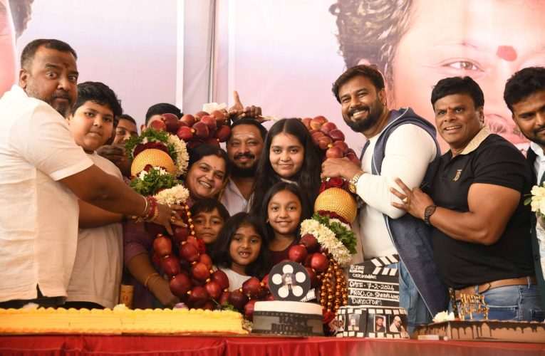 Director R Chandru awarded doctoret from Manipur International University.  ಆರ್. ಚಂದ್ರು 45ನೇ ಹುಟ್ಟುಹಬ್ಬಕ್ಕೆ ಡಾಕ್ಟರೇಟ್ ಗೌರವ