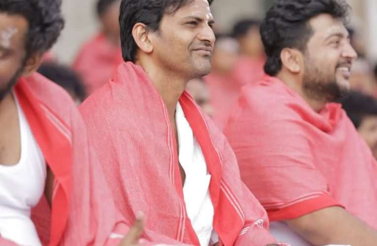ಸಿದ್ದಗಂಗಾ ಮಠದ ಅಂಗಳದಲ್ಲಿ ಮಕ್ಕಳೊಂದಿಗೆ ಮದರ್‌ ಪ್ರಾಮಿಸ್‌ ಚಿತ್ರತಂಡ